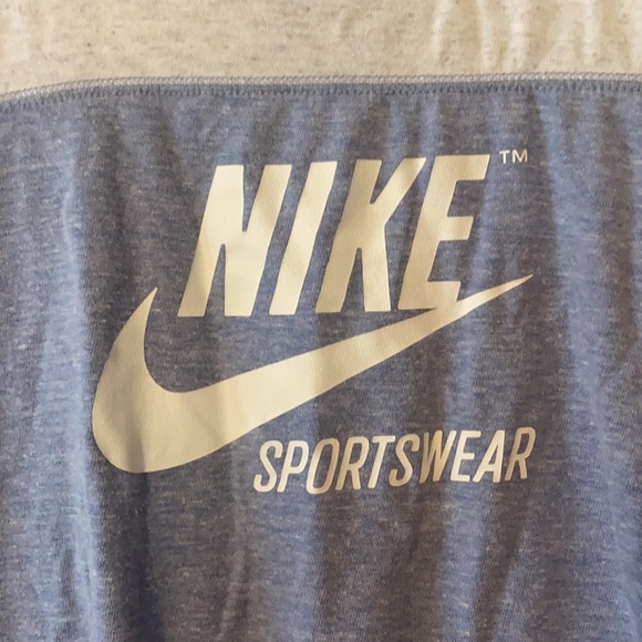 4 FOR 25 Nike Sports White and Blue Soft Classic Tee Shirt - Picture 2 of 5